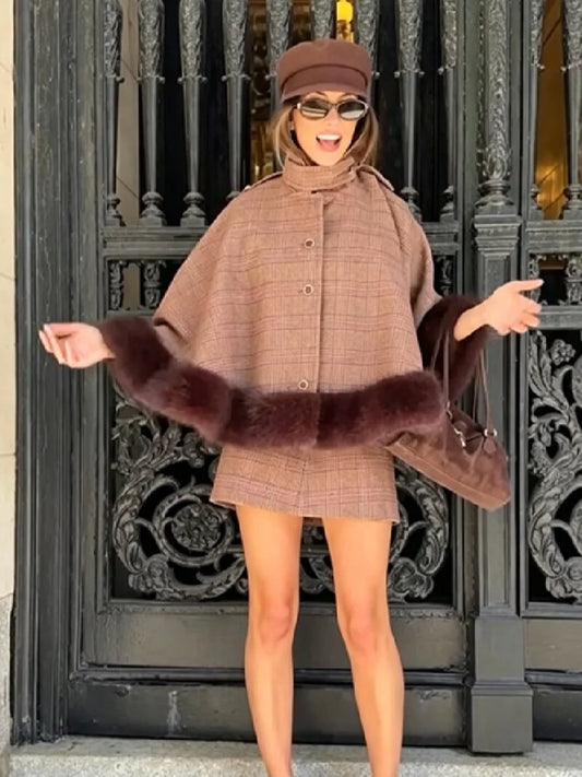 Retro Chic Plaid Cape Coat Mini Skirt Set Elegant High Neck Faux Fur Trim Hem Coats Skirt Sets Lady Autumn Trend Street Outfit