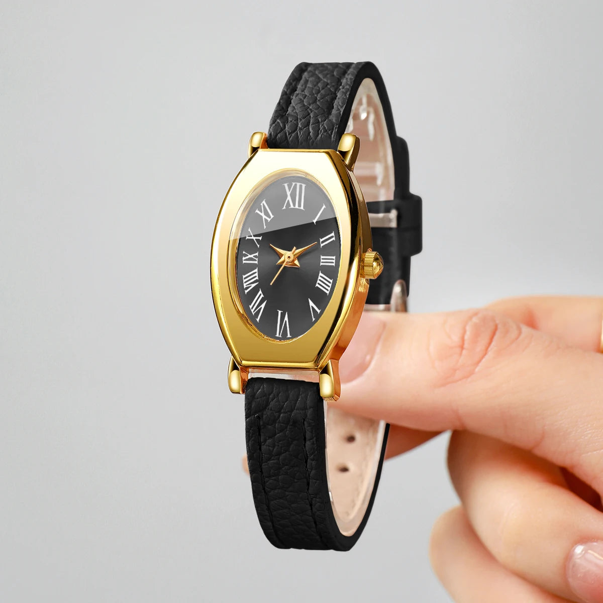 Fashio Roma Oval Dial Women Quartz Watch Leather Strap Ladies Wristwatches Relogio Feminino Clock Gift（Without Box）