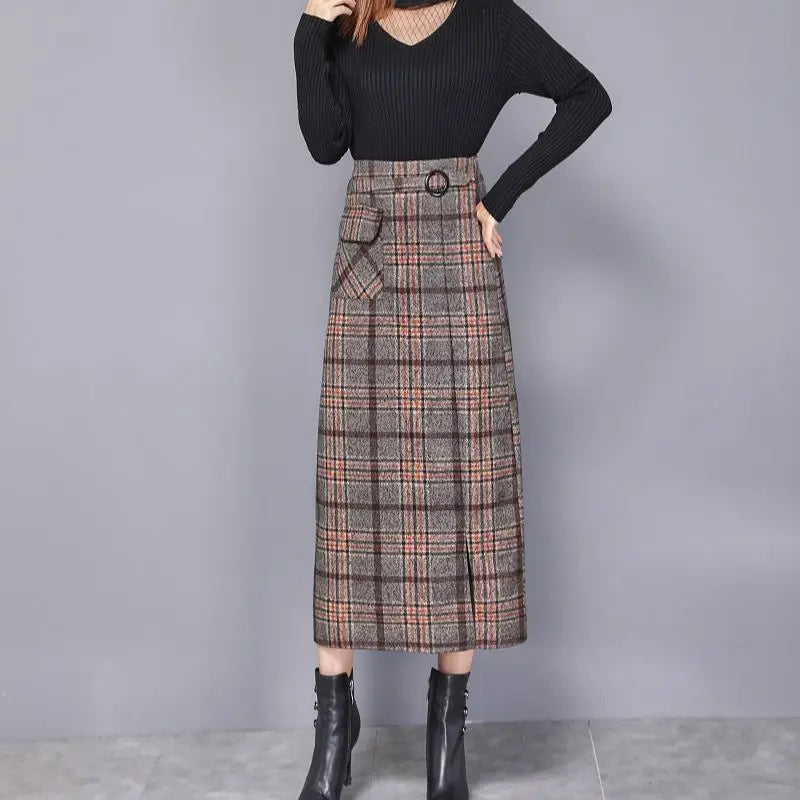 Women's Plaid Straight Skirt with Waist Detail