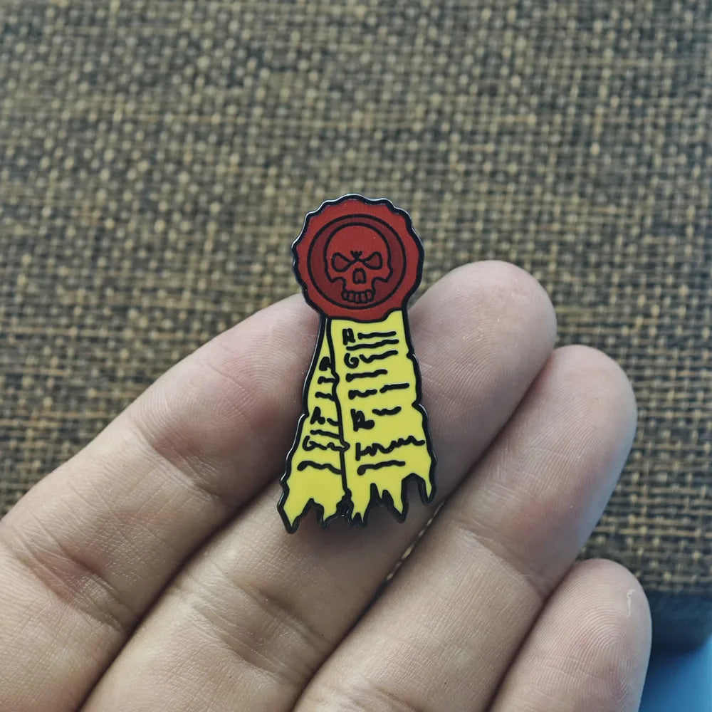 Blood Angels Brooch Sanguinius Enamel Pin Skull Pure imprint Metal Brooch Badge Backpack Accessory