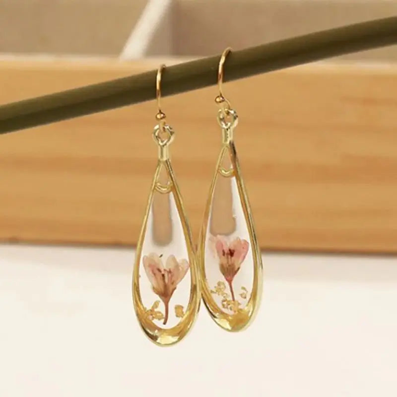 Natural Flower Drop Earrings Unique Epoxy Resin Real Flowers Earrings Elegant Pressed Flowers Earring Wholesale Custom Accessory