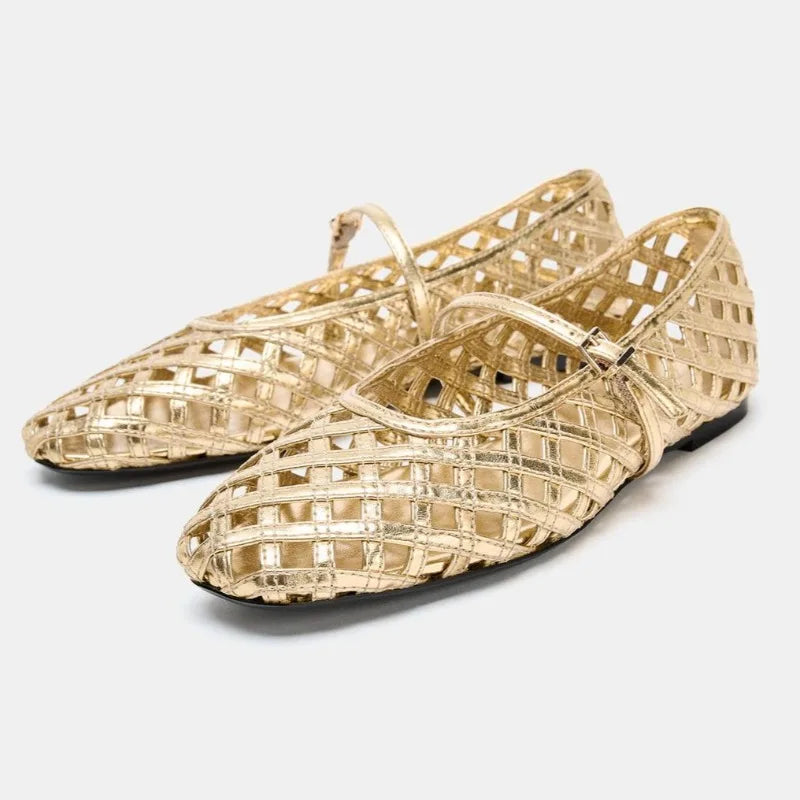 Womens Shoes Fashion Designer Women's Sandals New Luxury Hollow Out Casual Shoes for Woman Exquisite Flat Bottom Sandals Zapatos