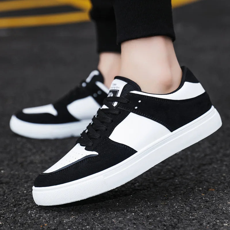 White Vulcanized Sneakers Men's Flat Comfortable Shoes Lace up Zapatillas Hombre Casual Walking Sneakers Plus Size 39-48