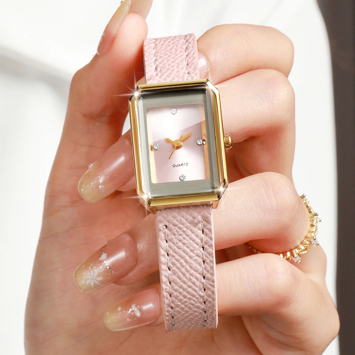 Elegant Rhinestone Rectangle Women Quartz Watch Casual Leather Strap Ladies Dress Wristwatches Relogio Feminino（Without Box）