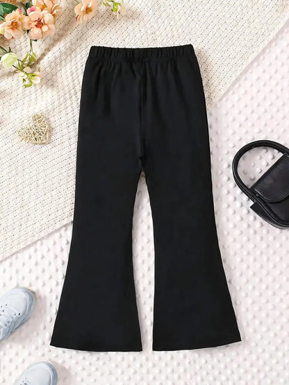 Girls' Summer Short-Sleeved Casual Outfit with Anime Character Print, Regular Short-Sleeved Top and Flared Pants Two-Piece Set, Suitable for Girls Aged 4-12, Versatile Clothing for Home and Outings