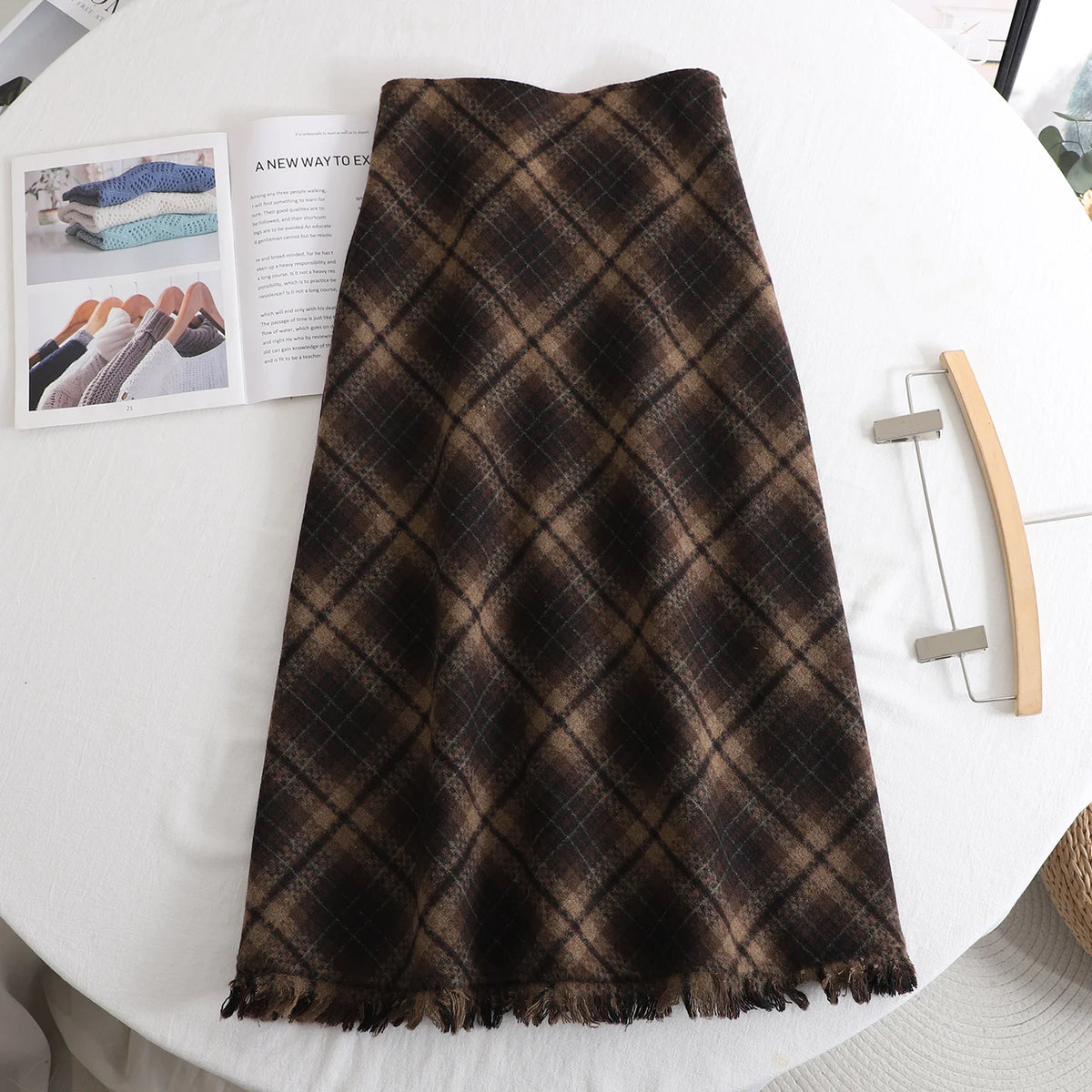 Harajuku Vintage Plaid Coffee Brown Woolen Midi Skirt For Women Tassel High-waist A-line Skirt Trendy Winter Office Commut Outfi
