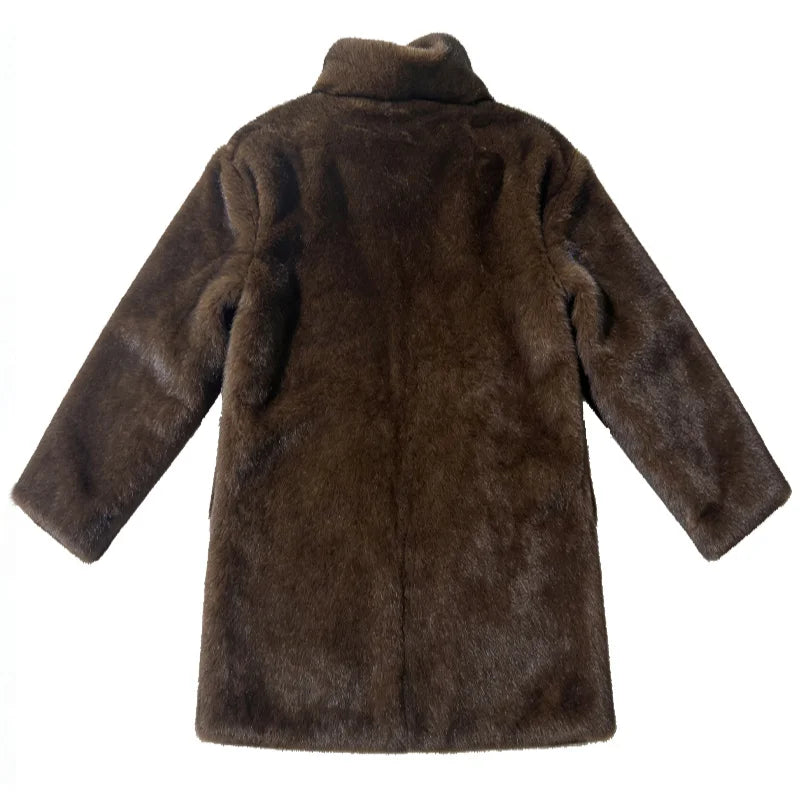 Wear a belt, thickened warm Mao Mao jacket, and extended coat.
