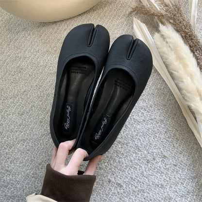 Women's Leather Toe Separator Loafers Flat Comfortable Slip-On Breathable Casual Shoes