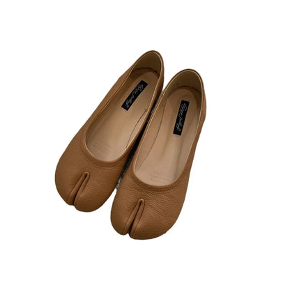 Women's Leather Toe Separator Loafers Flat Comfortable Slip-On Breathable Casual Shoes