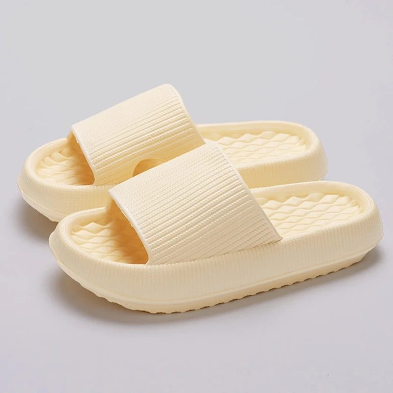 Summer Platform Slippers for Women Lightweight Non-slip Cloud Bathroom Slides Woman Comfortable Soft Sole Beach Slippers 2024