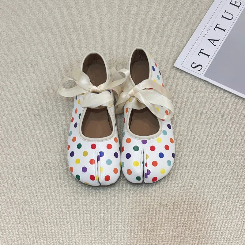 Women Tabi Split‑Toe Ballet Flats Spring Slip‑On Shoes Vintage Soft PU Leather Lightweight Casual Loafers Walking Dress Shoes