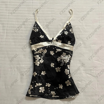 Vintage vibe Flower Aesthetics Graphic Print Y2k Tank Top Streetwear Punk Sleeveless Top Fashion Goth Vest Spicy Girls Crop top