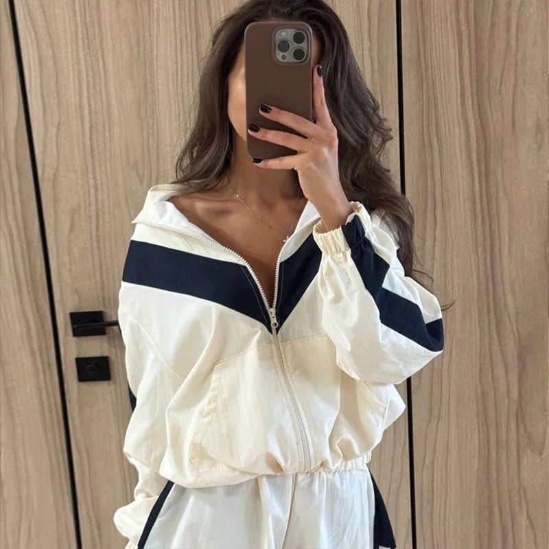 Casual Paneled Contrast Women's Cropped Windbreaker Loose Stand Collar Zipper Full Sleeve Jackets 2026 Autumn Lady Chic Outwear