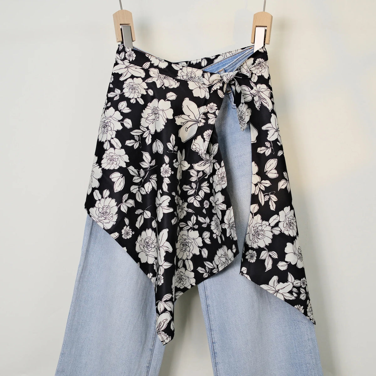 Streetwear Layering Pannier Skirt with Side Tie, Paisley Polka Dot Leopard Print Hem, Multifunctional Apron Skirt for Dresses