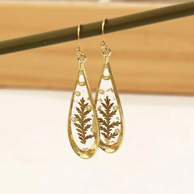 Natural Flower Drop Earrings Unique Epoxy Resin Real Flowers Earrings Elegant Pressed Flowers Earring Wholesale Custom Accessory