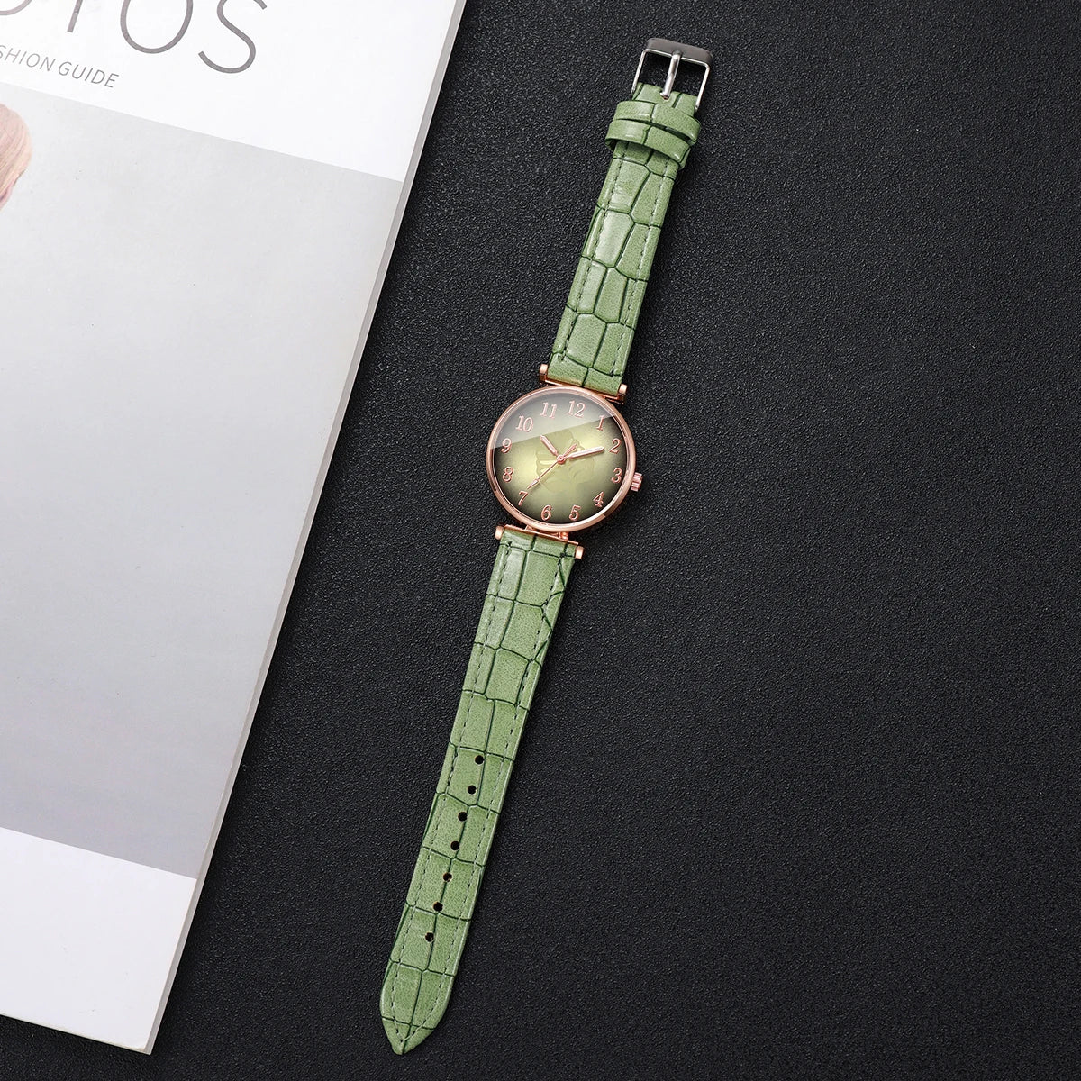 Fashion Leaf  Dial Women Wristwatch Elegant Leather Strap Quartz Watch For Ladies Clock Reloj Mujer (Without Box)
