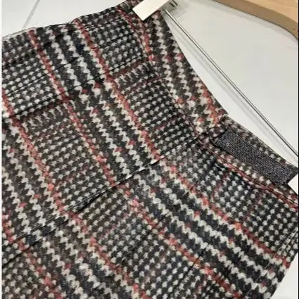 Lightweight Retro Plaid Mesh Midi Skirt with a Mid-Rise Versatile and Fashionable