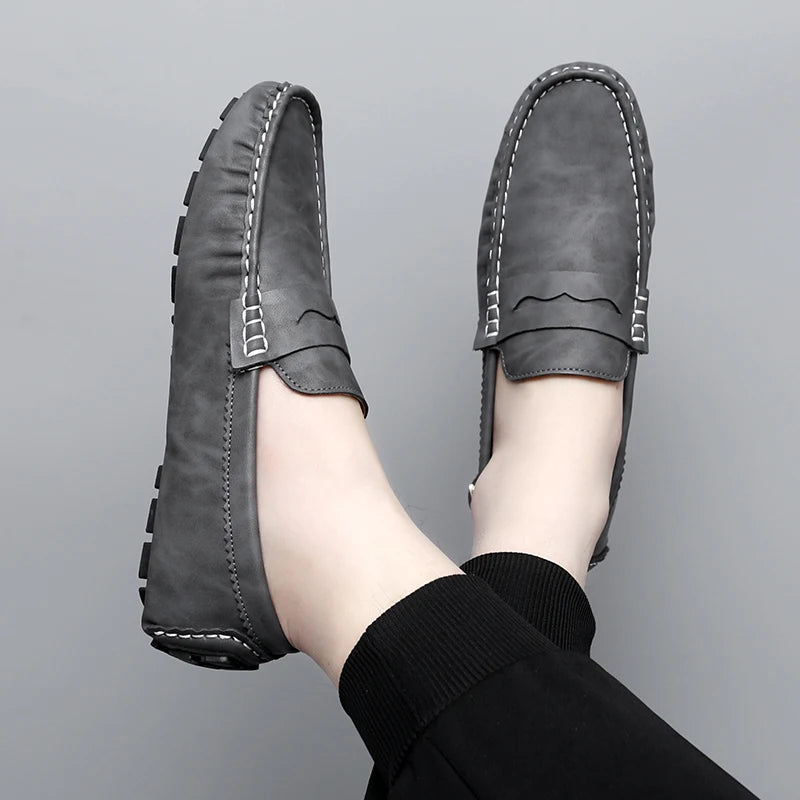 2024 New Arrival Driving Casual Shoes Luxury Men Loafers Soft Moccasins Autumn Winter Shoes Man High Quality Mens Business Shoes