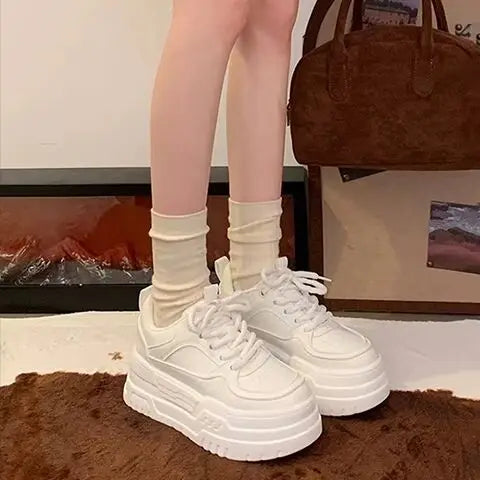 New Spring/autumn Thick-soled Lace-up Casual Shoes with Round Toes Fashionable Comfortable Trendy Breathable Walking Sneakers