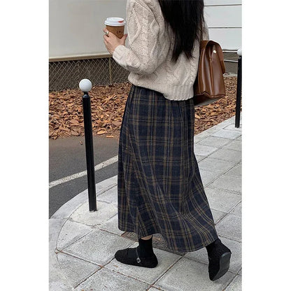 Women's Navy Plaid A-Line Wool Skirt
