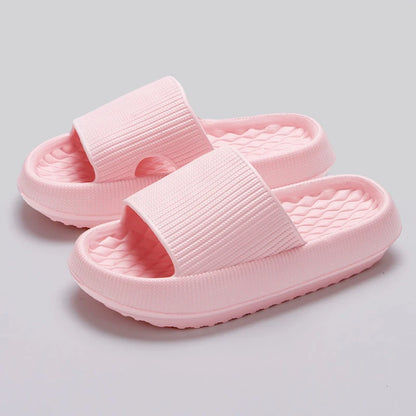 Summer Platform Slippers for Women Lightweight Non-slip Cloud Bathroom Slides Woman Comfortable Soft Sole Beach Slippers 2024