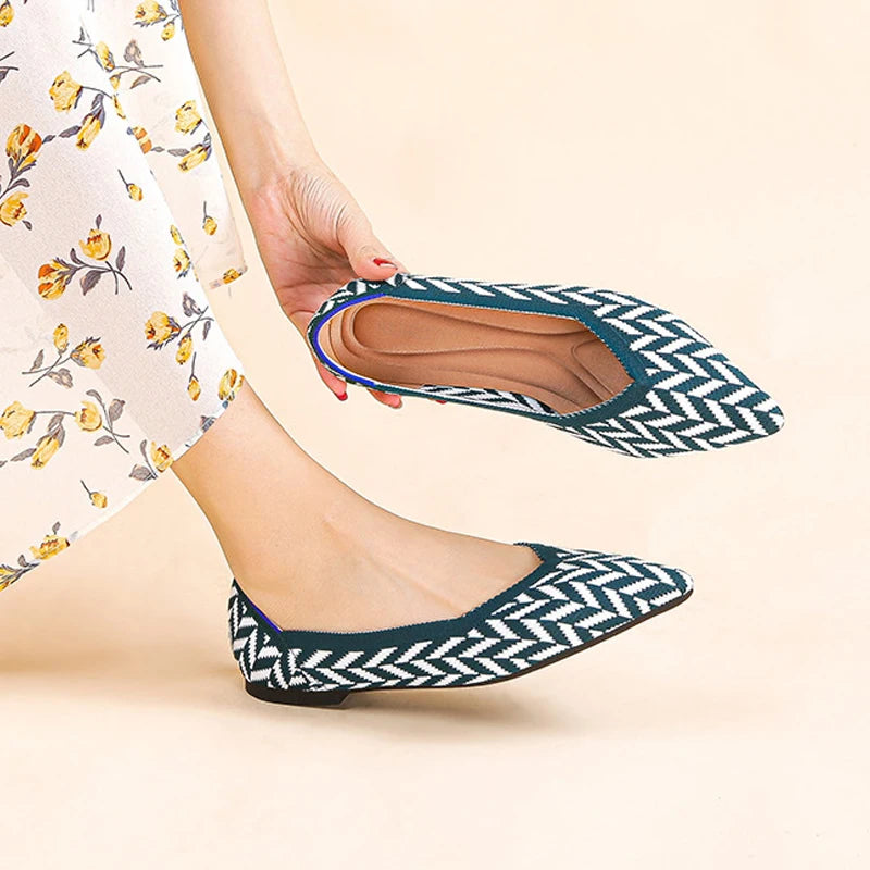 Women's flat shoes 2025 new fashionable patterns with various beautiful colors knitted breathable shoes
