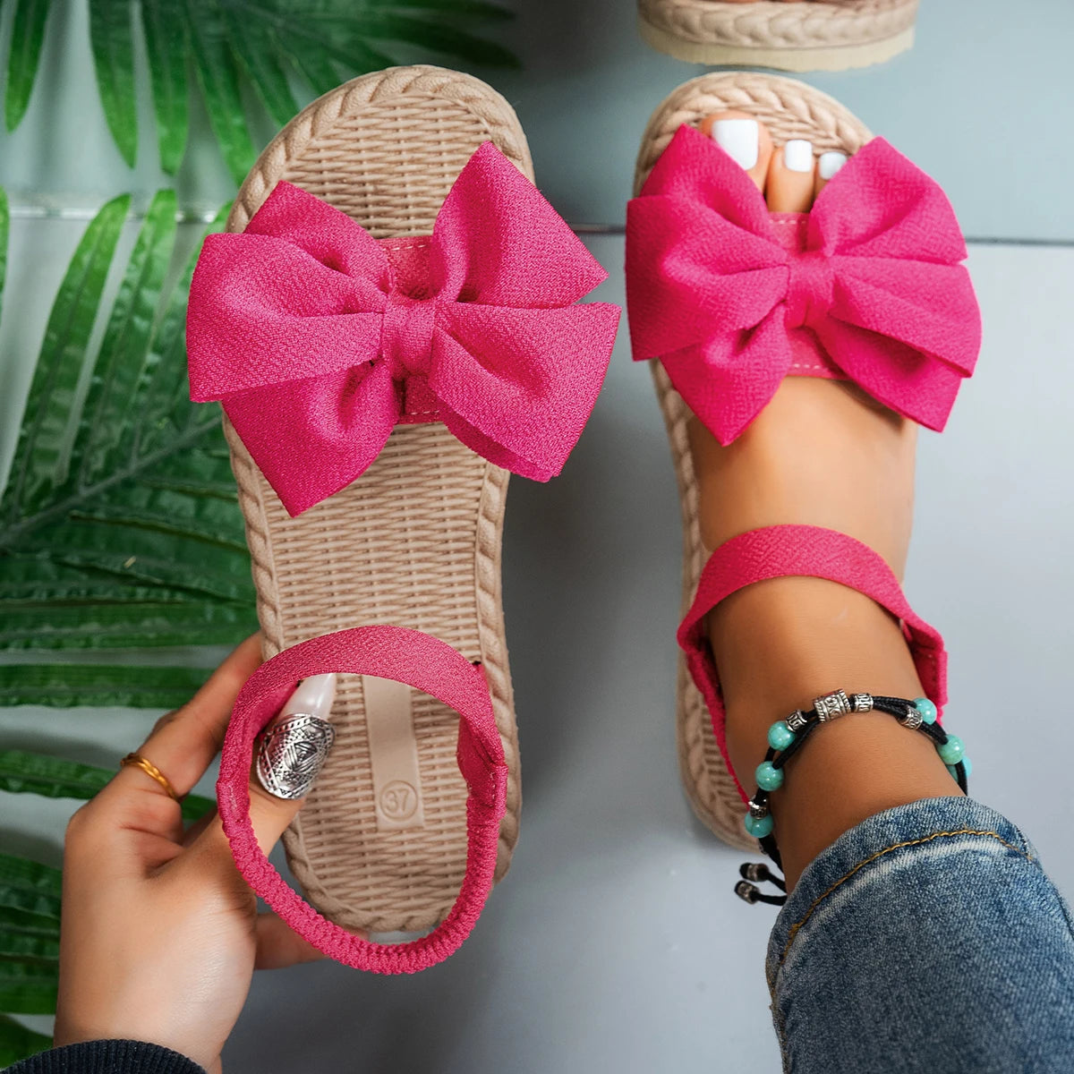 Women Slippers 2024 New Summer Lightweight Sandals Fashion Beach Casual Slippers Outdoor Bow Tie Flat Shoes Home Slides Women