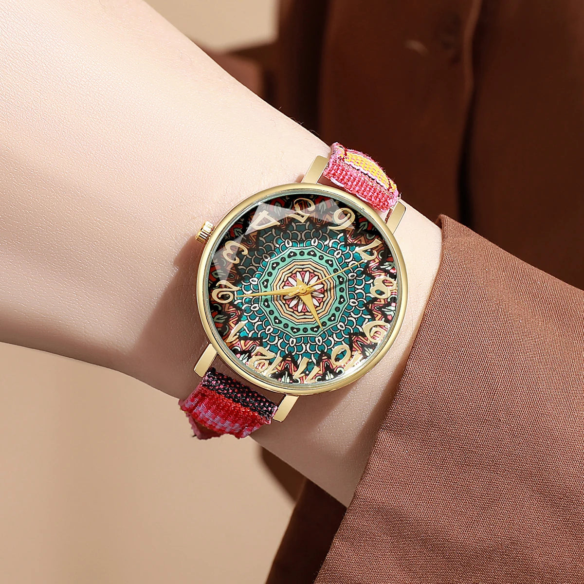 Fashion Women Watches Vintage Leather Strap Arabic Dial Quartz Watch for Ladies Clock Reloj Mujer（Without Box）