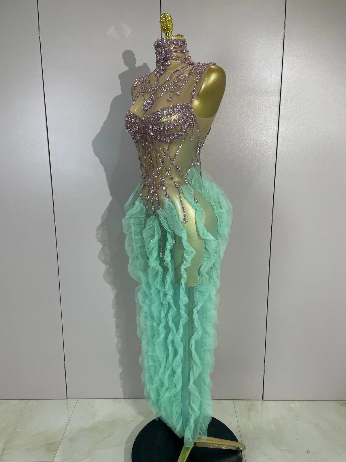 Luxury Sparkly Rhinestone Sleeveless Long Dress Sexy Mesh Ruffled See Through Eveing Birthday Party Nightclub Singer Stage Wear