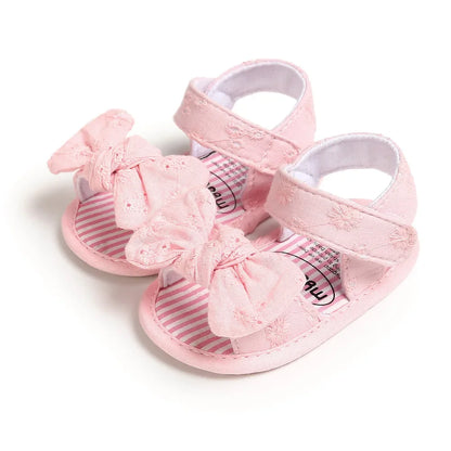 Baby Summer Beach Sandals with Butterfly Bow 0-18 Months Neonatal Casual Shoes Fashionable Indoor and Outdoor Flat Shoes