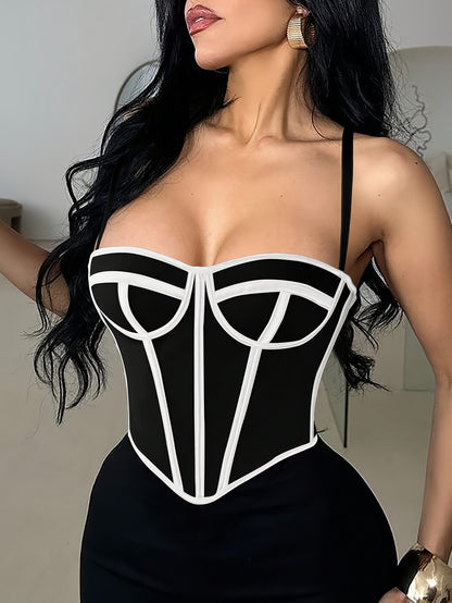 بودي سوت نسائي أنيق بتصميم أبيض وأسود مع رباط خلفي مرن، توب قصير مثير بأحزمة قابلة للتعديل لحفلات المهرجانات والرقص